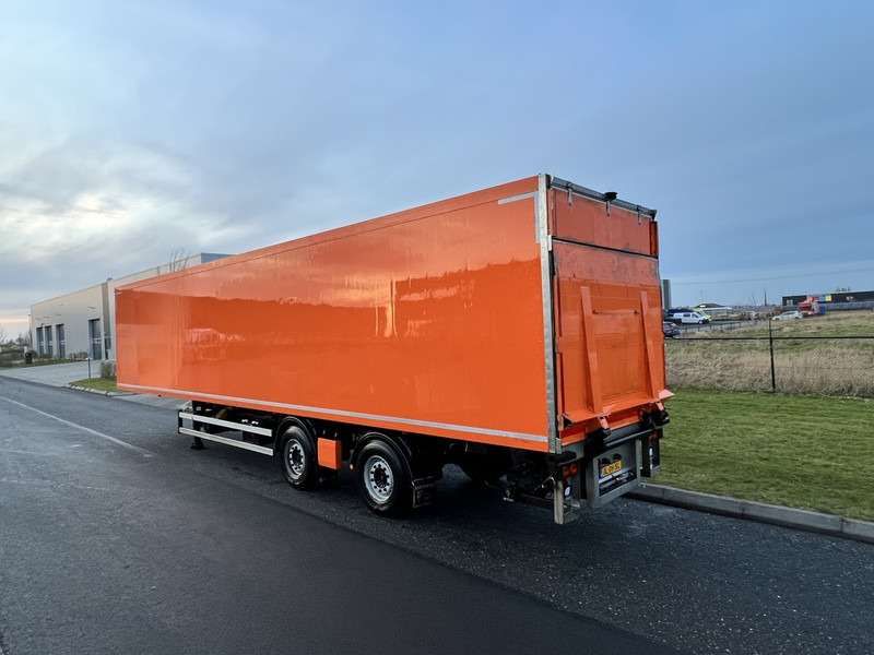 Krone 2- Assige Koeltrailer Carrier / laadklep / stuuras tridec - Semi-remorque frigorifique: photos 3 Krone 2- Assige Koeltrailer Carrier / laadklep / stuuras tridec - Semi-remorque frigorifique: photos 3