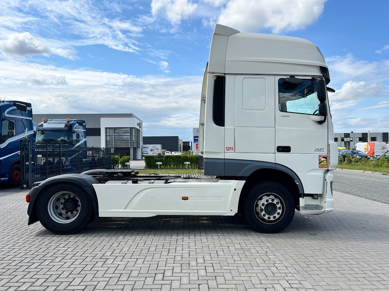 DAF XF 460 4x2 Trekker SSC / 2x Tank / full spoiler - Tracteur routier: photos 4 DAF XF 460 4x2 Trekker SSC / 2x Tank / full spoiler - Tracteur routier: photos 4