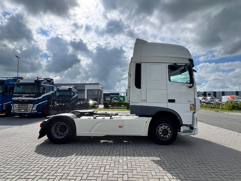 DAF XF 460 4x2 Trekker SSC / 2x Tank / full spoiler - Tracteur routier: photos 4 DAF XF 460 4x2 Trekker SSC / 2x Tank / full spoiler - Tracteur routier: photos 4