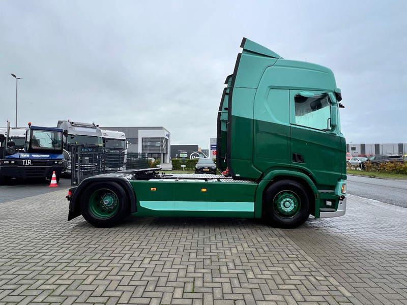 Scania R450 NGS 4x2 Trekker 2x Tank / Full Spoiler / Smarttachograaf - Tracteur routier: photos 4 Scania R450 NGS 4x2 Trekker 2x Tank / Full Spoiler / Smarttachograaf - Tracteur routier: photos 4