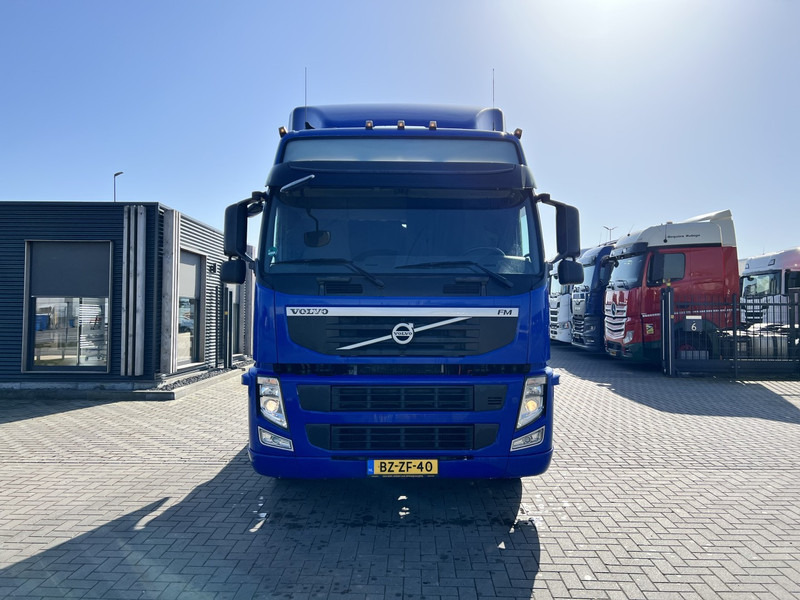 Volvo FM 370 4x2 trekker Globetrotter / Euro 5 /NEW TUV - Tracteur routier: photos 2 Volvo FM 370 4x2 trekker Globetrotter / Euro 5 /NEW TUV - Tracteur routier: photos 2