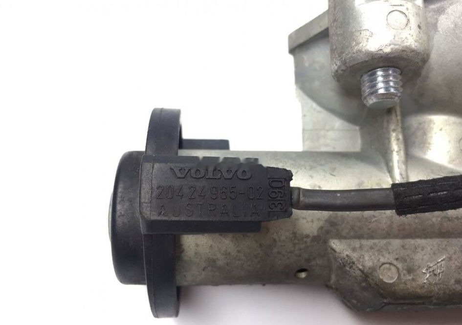 Butuc contact Switch Volvo FH12 truck - Système électrique pour Camion: photos 2 Butuc contact Switch Volvo FH12 truck - Système électrique pour Camion: photos 2