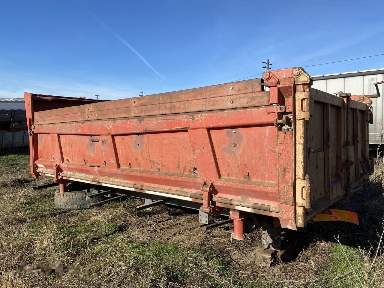 Hyva Bena 6x4 cu semissiu si cilindru : 4,9 m lungime semisasiu pentr - Frame/ Châssis pour Camion: photos 3 Hyva Bena 6x4 cu semissiu si cilindru : 4,9 m lungime semisasiu pentr - Frame/ Châssis pour Camion: photos 3