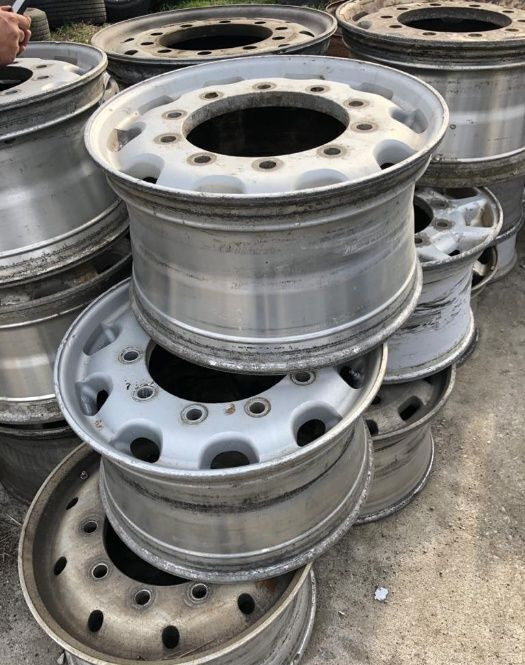 Janta semiremorca Krone Schmitz 22.5 din dezmembrari + alte mode - Jante pour Camion: photos 3 Janta semiremorca Krone Schmitz 22.5 din dezmembrari + alte mode - Jante pour Camion: photos 3