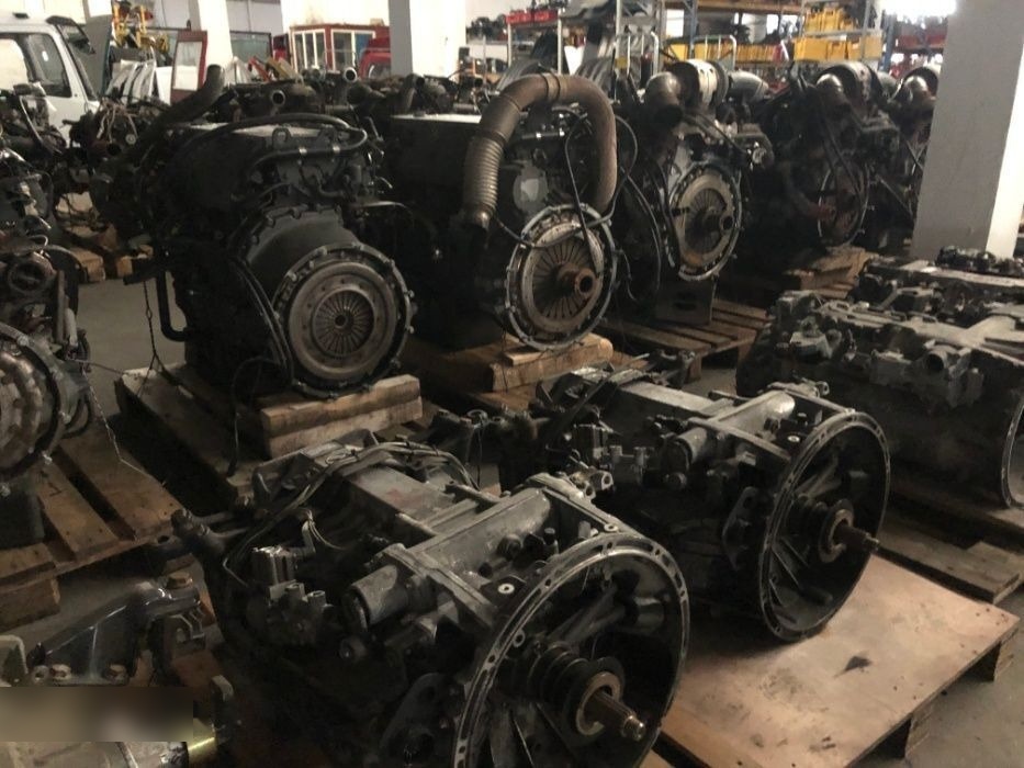 MAN TGX truck - Moteur pour Camion: photos 3 MAN TGX truck - Moteur pour Camion: photos 3