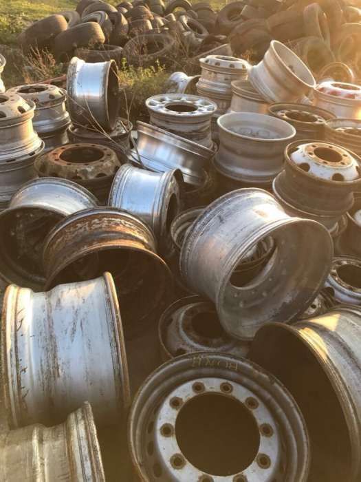 Vand Jante TIR, cap tractor, semiremorca - Jante pour Camion: photos 1 Vand Jante TIR, cap tractor, semiremorca - Jante pour Camion: photos 1