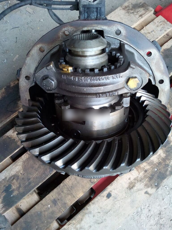 MAN F2000 37.10 MAN F2000 - Transmission pour Camion: photos 1 MAN F2000 37.10 MAN F2000 - Transmission pour Camion: photos 1