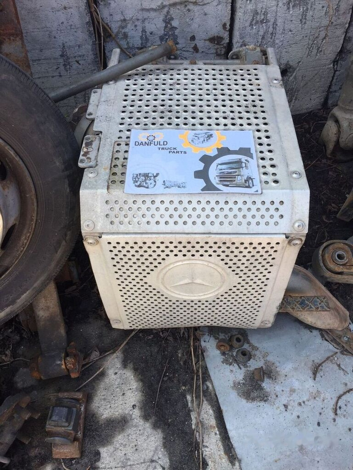 Mercedes-Benz Axor OM457LA truck - Catalyseur pour Camion: photos 1 Mercedes-Benz Axor OM457LA truck - Catalyseur pour Camion: photos 1