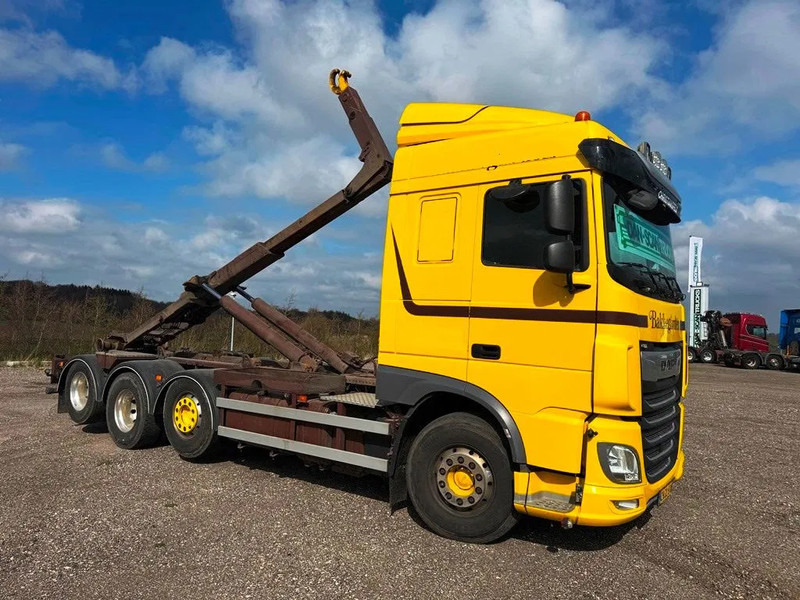 DAF XF 530 Hoglift with knæk arm. - Camion ampliroll: photos 3 DAF XF 530 Hoglift with knæk arm. - Camion ampliroll: photos 3