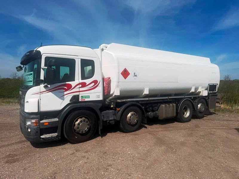 Scania P380 P380 8x2*6 .ADR/FL . 24200 L Tank - Air / Air suspension. - Camion citerne: photos 3 Scania P380 P380 8x2*6 .ADR/FL . 24200 L Tank - Air / Air suspension. - Camion citerne: photos 3