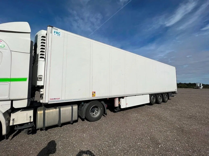 Schmitz Cargobull Dobbelt stock and lift flowers measure - Semi-remorque frigorifique: photos 5 Schmitz Cargobull Dobbelt stock and lift flowers measure - Semi-remorque frigorifique: photos 5