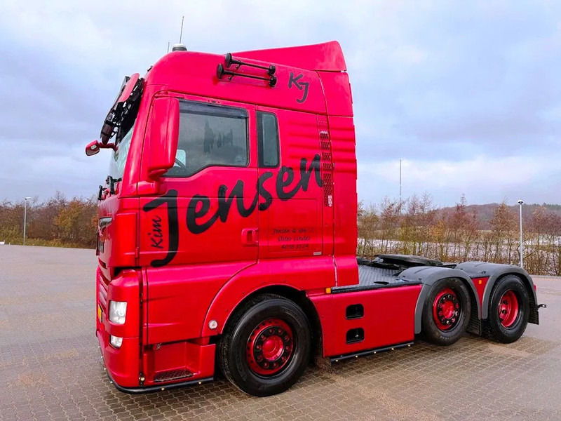 MAN TGX 26.510 Special interior. pusher 6x2/2. - Tracteur routier: photos 4 MAN TGX 26.510 Special interior. pusher 6x2/2. - Tracteur routier: photos 4