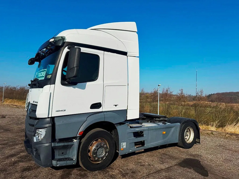 Mercedes-Benz Actros 1843 Euro 6. - Tracteur routier: photos 3 Mercedes-Benz Actros 1843 Euro 6. - Tracteur routier: photos 3