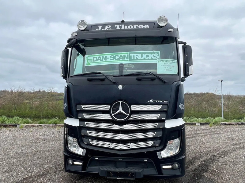 Mercedes-Benz Actros 1843 Special Interior. Air / Air suspension. Euro 6 - Tracteur routier: photos 4 Mercedes-Benz Actros 1843 Special Interior. Air / Air suspension. Euro 6 - Tracteur routier: photos 4