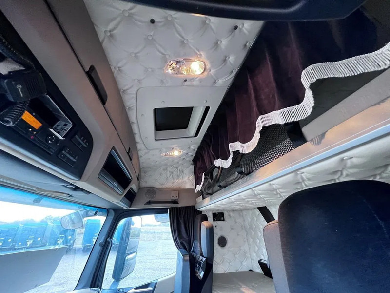 Tracteur routier Mercedes-Benz Actros 1843 Special Interior. Air / Air suspension. Euro 6: photos 10