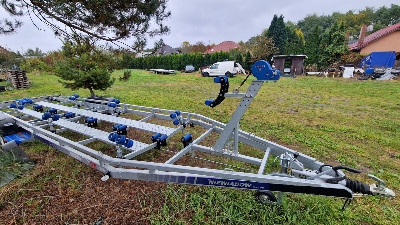Nowa Przyczepa Podłodziowa 3500kg do 10M Niewiadów P3585HT - Remorque bateau: photos 4 Nowa Przyczepa Podłodziowa 3500kg do 10M Niewiadów P3585HT - Remorque bateau: photos 4