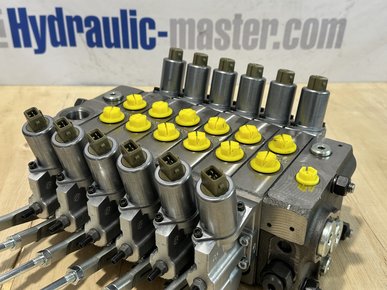 Valve Walvoil DPX100 Epsilon, Palift, Fassi, Palfinger - Remorque forestière: photos 1 Valve Walvoil DPX100 Epsilon, Palift, Fassi, Palfinger - Remorque forestière: photos 1