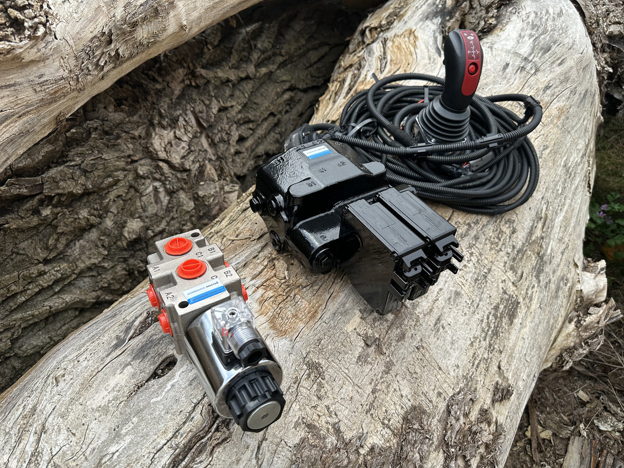 Chargeur frontal pour tracteur pour Chargeur frontal pour tracteur neuf Walvoil SDM/DLM with 3rd function Case IH, International Harvester, John Deere, Kubota: photos 7