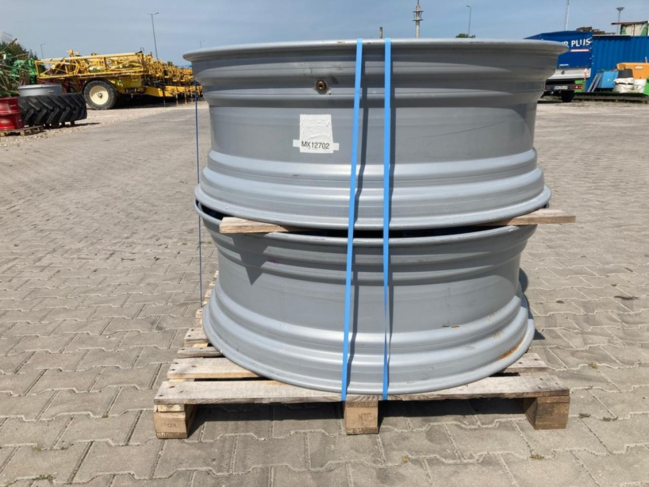 FELGEN HORSCH LEEB GS 16X46" - Jante pour Machine agricole: photos 1 FELGEN HORSCH LEEB GS 16X46" - Jante pour Machine agricole: photos 1