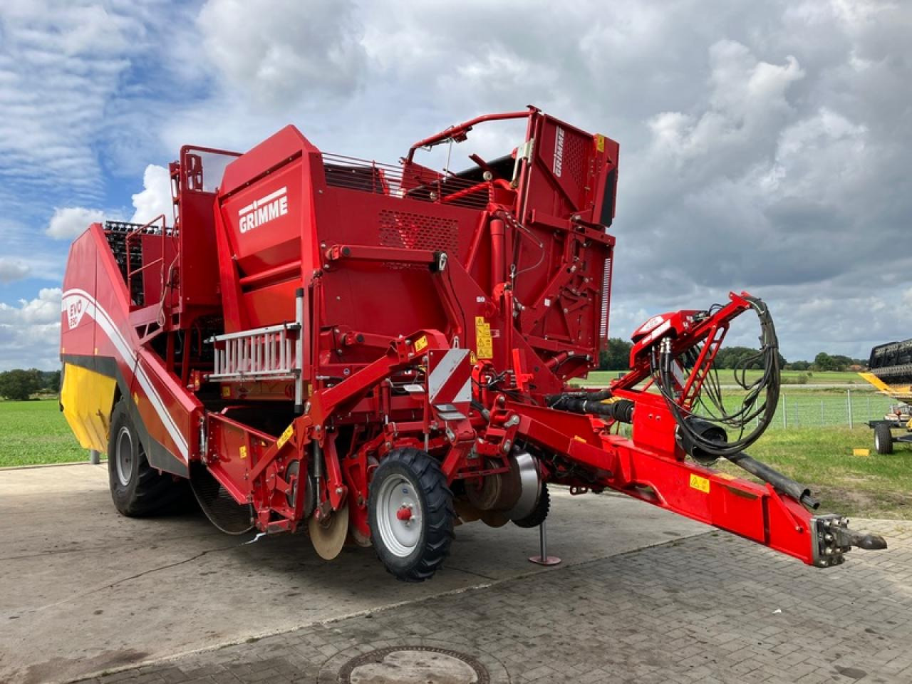 Grimme EVO 290 EASYSEP // 396 HA - Arracheuse de pommes de terre: photos 5 Grimme EVO 290 EASYSEP // 396 HA - Arracheuse de pommes de terre: photos 5