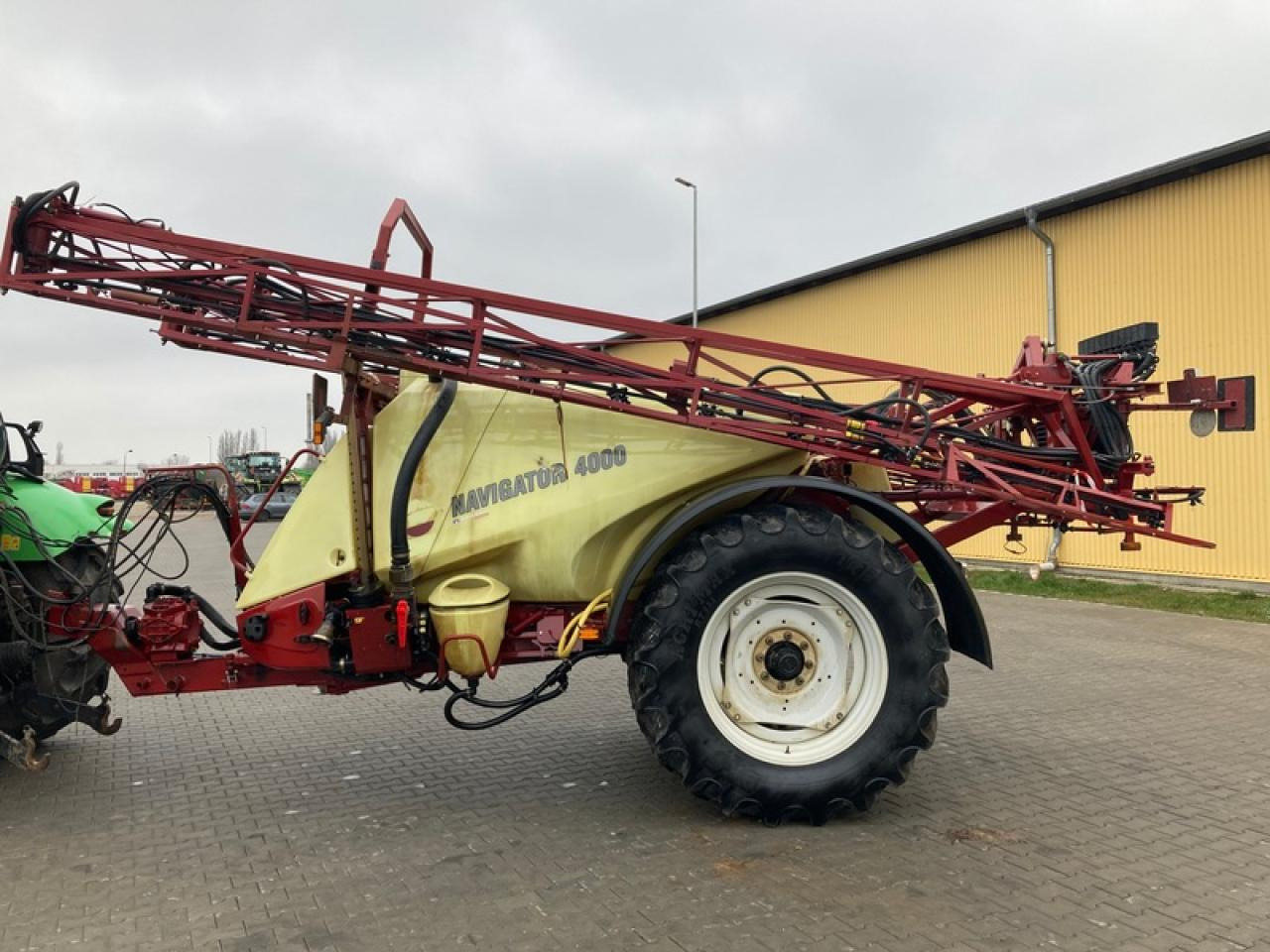 Hardi NAVIGATOR 4000L 27M - Pulvérisateur traîné: photos 2 Hardi NAVIGATOR 4000L 27M - Pulvérisateur traîné: photos 2