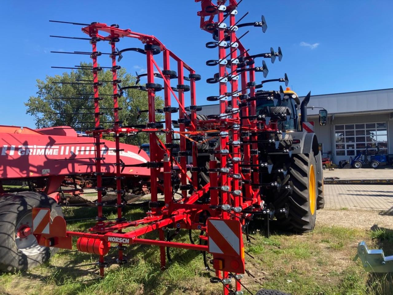 Horsch FINER 7 SL DOPPELSTRIEGEL - Bineuse: photos 2 Horsch FINER 7 SL DOPPELSTRIEGEL - Bineuse: photos 2