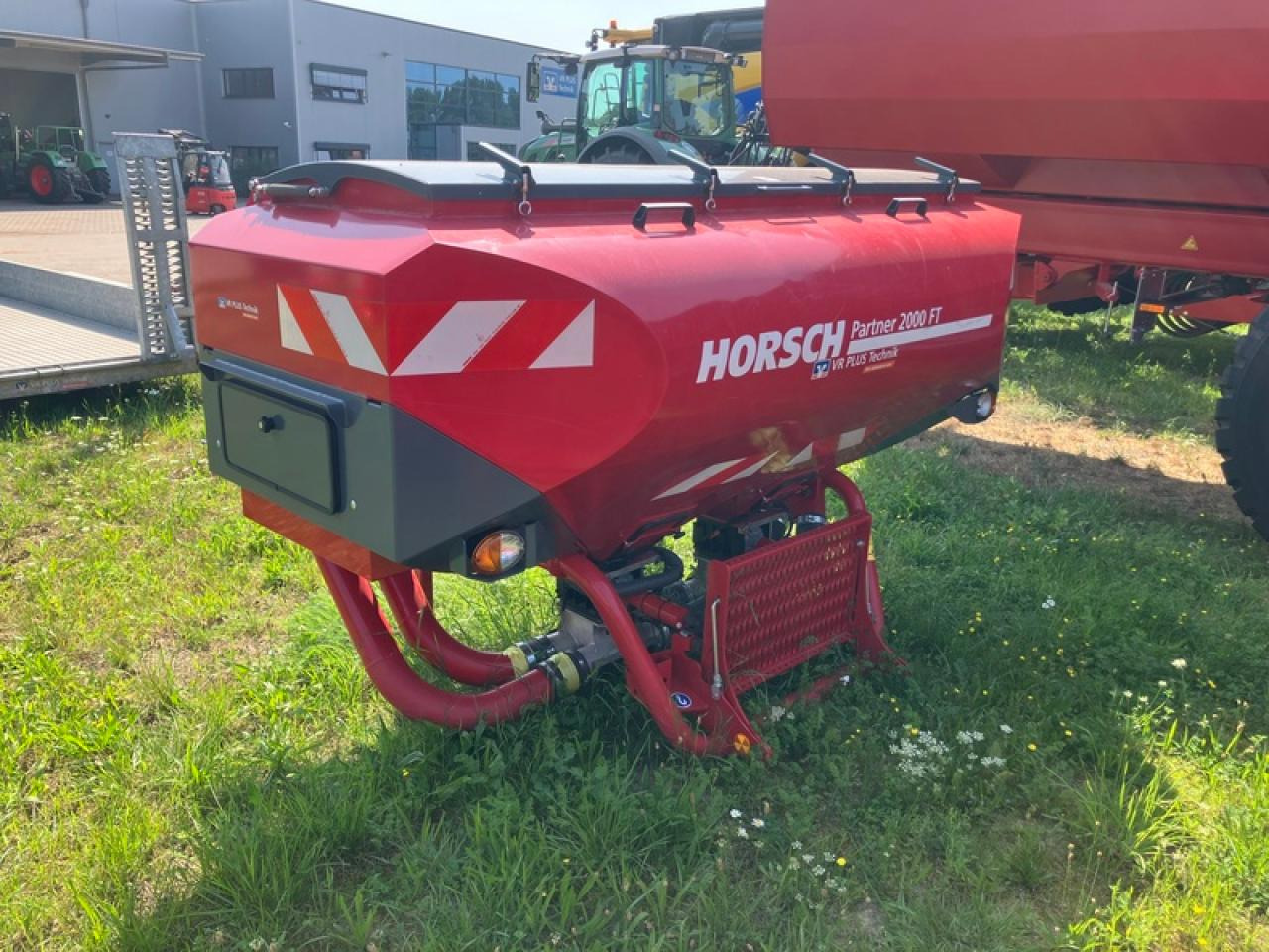 Horsch PARTNER 2000 FRONTTANK - Distributeur d'engrais: photos 4 Horsch PARTNER 2000 FRONTTANK - Distributeur d'engrais: photos 4