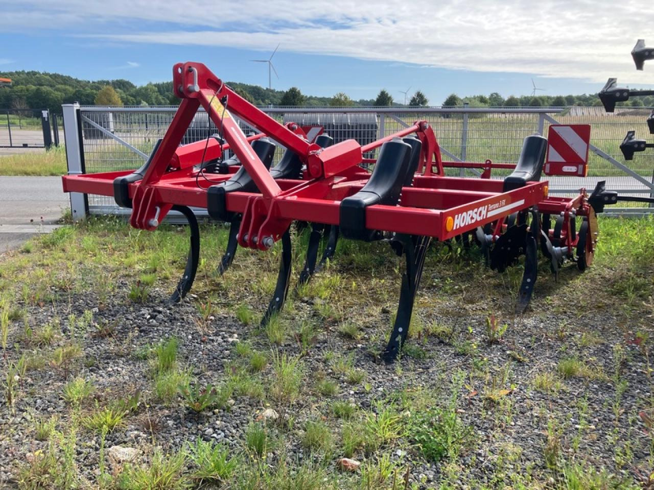 Horsch TERRANO 3 FX ROLLFLEXPACKER - Bineuse: photos 2 Horsch TERRANO 3 FX ROLLFLEXPACKER - Bineuse: photos 2