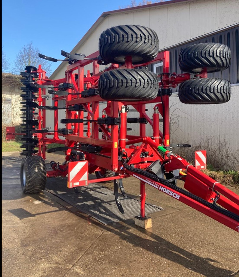 Horsch TERRANO 6.4GX DOPPELROLLPACK - Bineuse: photos 1 Horsch TERRANO 6.4GX DOPPELROLLPACK - Bineuse: photos 1