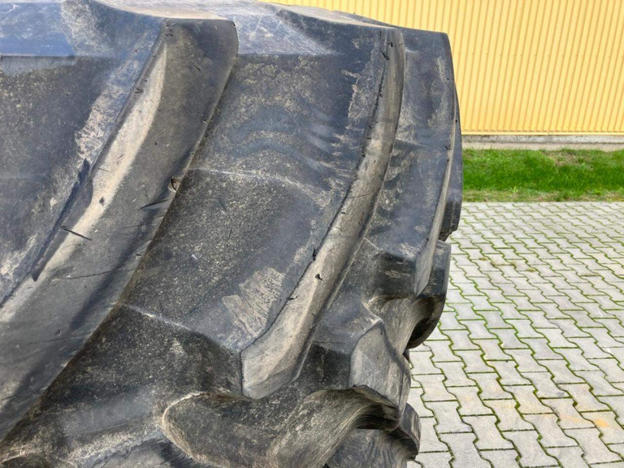 Trelleborg 710/75R42 TM900 - Pneu: photos 2 Trelleborg 710/75R42 TM900 - Pneu: photos 2