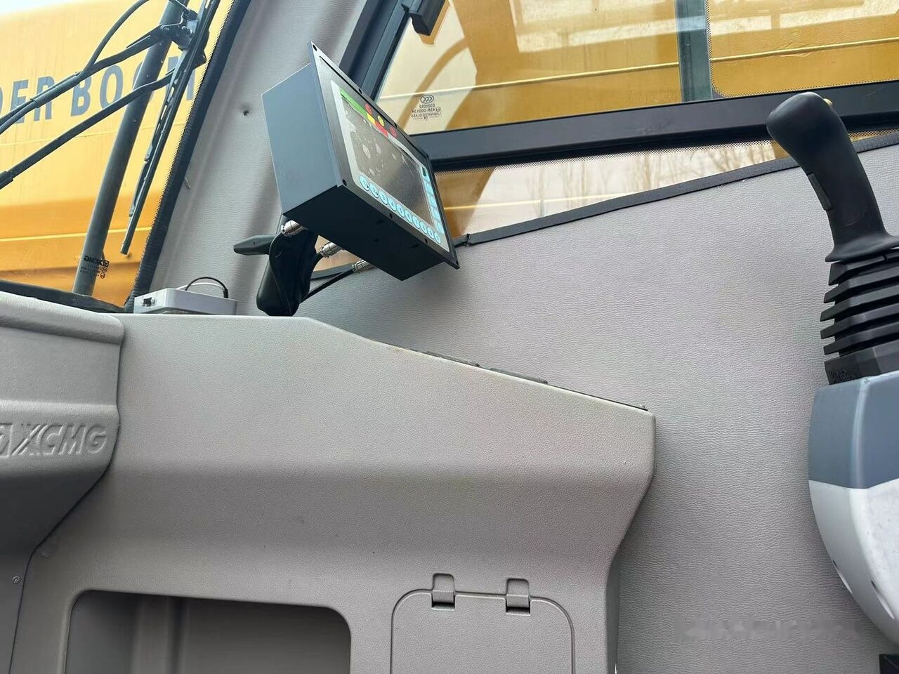 Grue mobile XCMG QY90K QY100K-II 90T 100T 90ton 100ton 80 70 50: photos 7