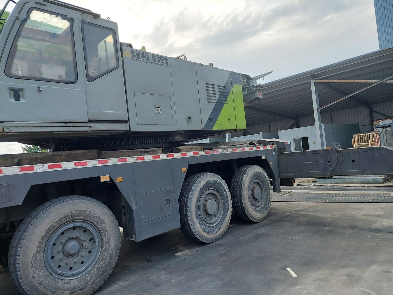 Zoomlion ZAT2600V 260T 260ton 220t 220ton - Grue mobile: photos 3 Zoomlion ZAT2600V 260T 260ton 220t 220ton - Grue mobile: photos 3
