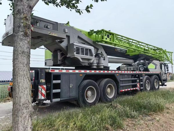 Zoomlion ZTC800 80ton 80t truck crane - Grue mobile: photos 4 Zoomlion ZTC800 80ton 80t truck crane - Grue mobile: photos 4