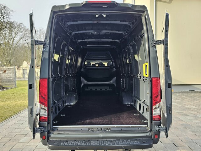Fourgon utilitaire, Utilitaire double cabine neuf IVECO Daily 35S18HA8V DOKA Snoeks Mixto Hi-Matic 16m³: photos 23