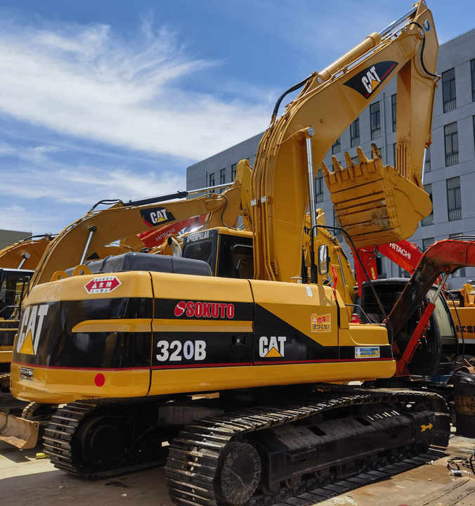 CAT 320B Excavator - Pelle sur chenille: photos 2 CAT 320B Excavator - Pelle sur chenille: photos 2