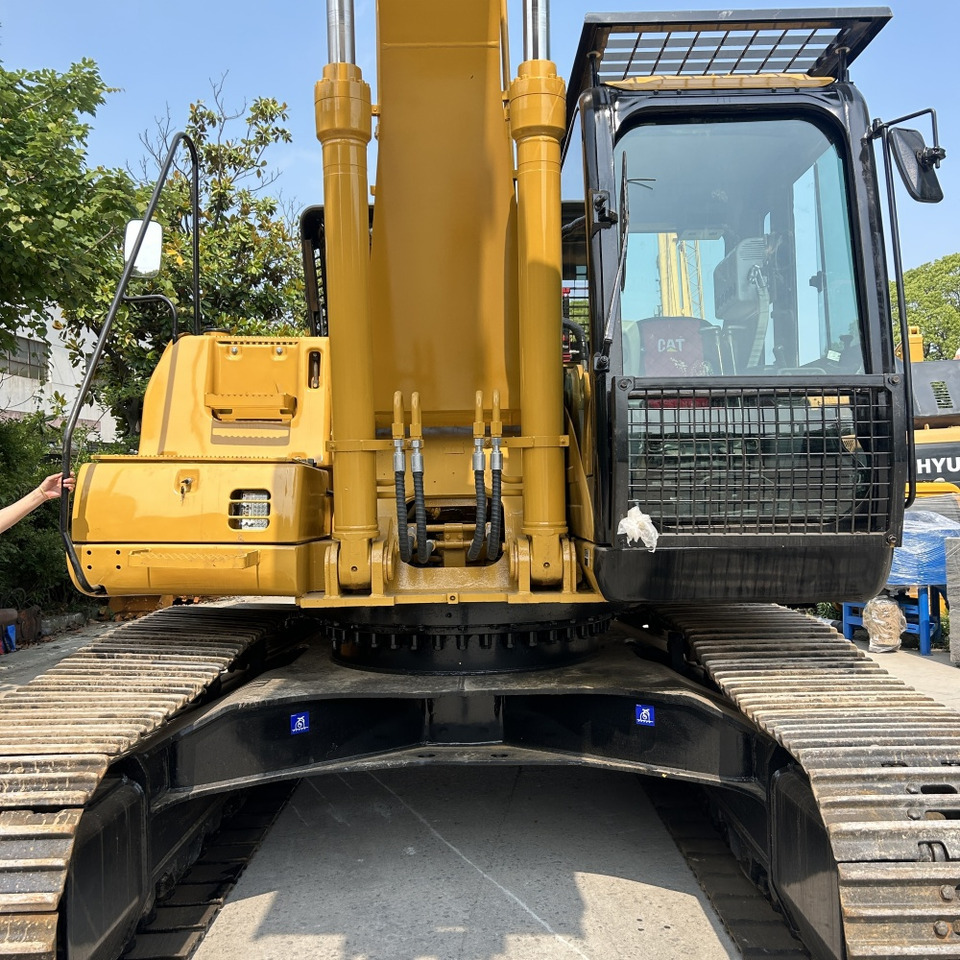 CAT 325C - Pelle sur chenille: photos 4 CAT 325C - Pelle sur chenille: photos 4