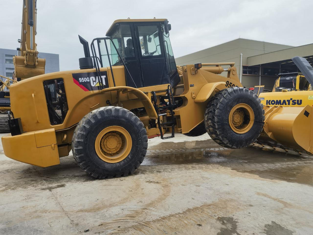 CAT 950G Wheel Loader - Chargeuse sur pneus: photos 4 CAT 950G Wheel Loader - Chargeuse sur pneus: photos 4