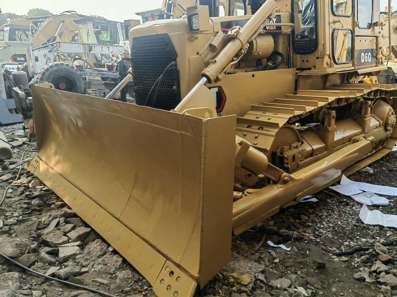 CAT D6G Bulldozer - Bulldozer: photos 2 CAT D6G Bulldozer - Bulldozer: photos 2