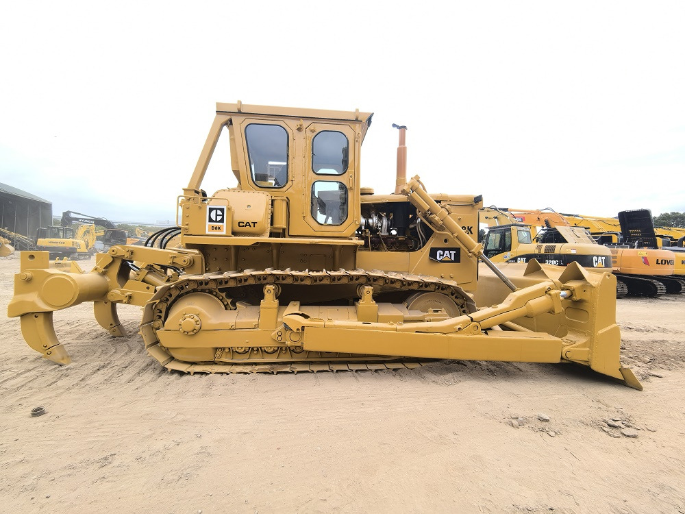 CAT D8K Bulldozer - Bulldozer: photos 1 CAT D8K Bulldozer - Bulldozer: photos 1