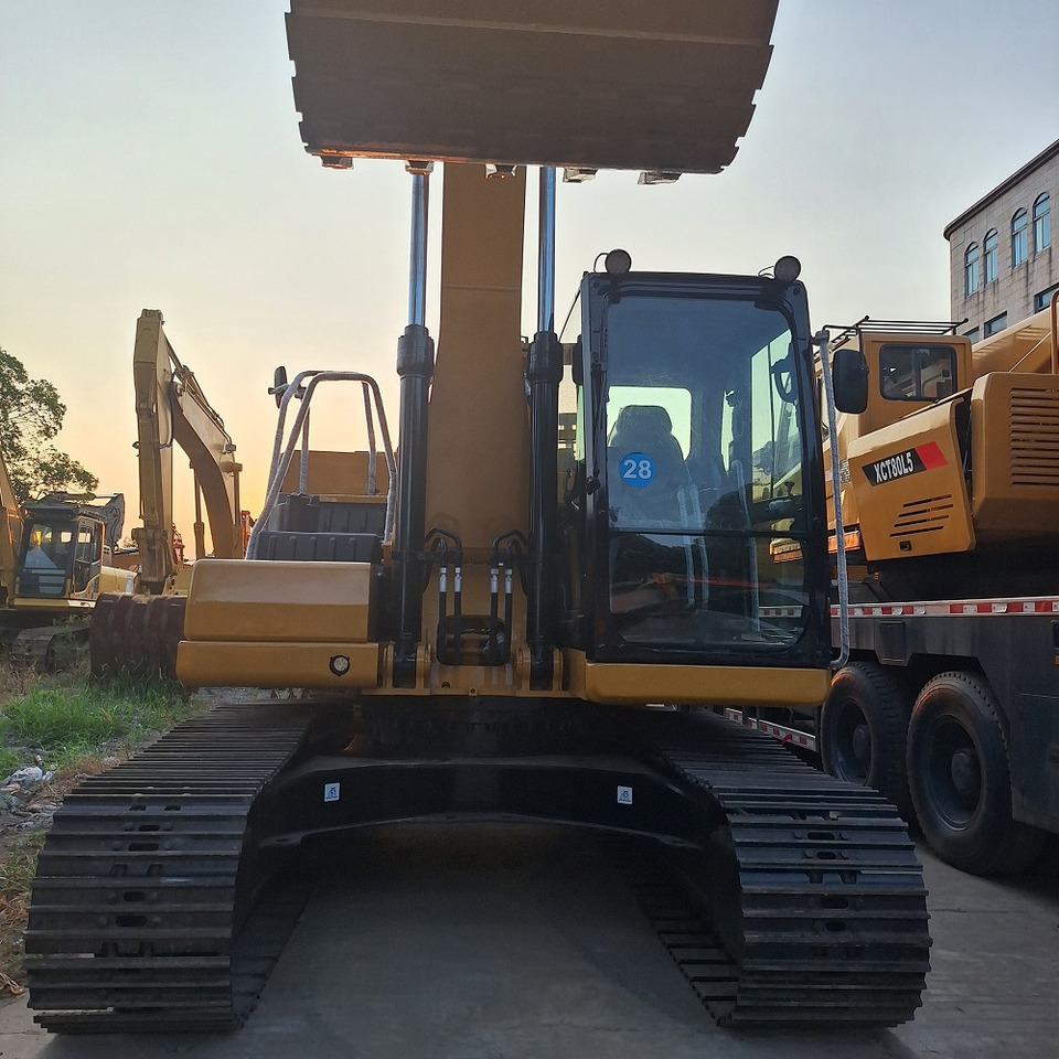 CAT320GC - Pelle sur chenille: photos 2 CAT320GC - Pelle sur chenille: photos 2