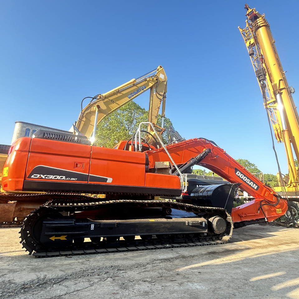 Doosan DX300LC Crawler Excavator - Pelle sur chenille: photos 5 Doosan DX300LC Crawler Excavator - Pelle sur chenille: photos 5