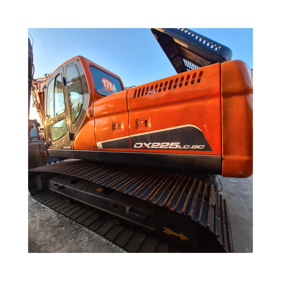 Doosan Dx225LC-9C Crawler Excavator - Pelle sur chenille: photos 3 Doosan Dx225LC-9C Crawler Excavator - Pelle sur chenille: photos 3