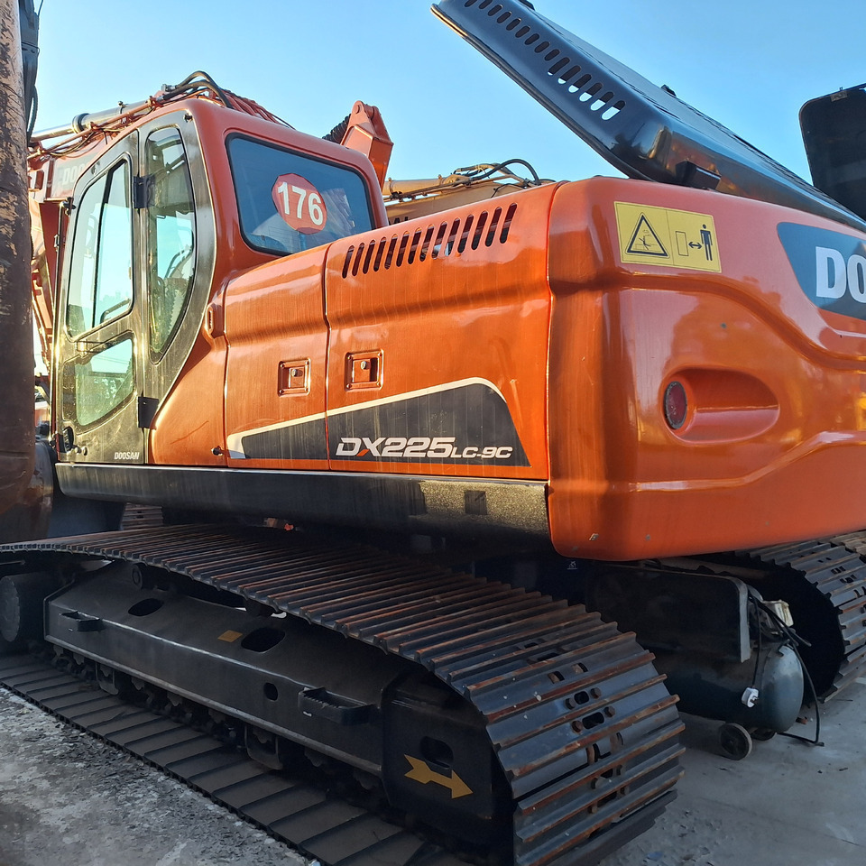 Doosan Dx225LC-9C Crawler Excavator - Pelle sur chenille: photos 5 Doosan Dx225LC-9C Crawler Excavator - Pelle sur chenille: photos 5