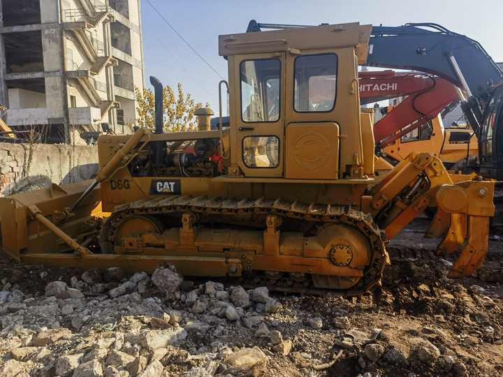 Excellent Condition Used Bulldozers CAT D6G Original Japanese Second Hand CAT D6G in stock in china - Bulldozer: photos 4 Excellent Condition Used Bulldozers CAT D6G Original Japanese Second Hand CAT D6G in stock in china - Bulldozer: photos 4