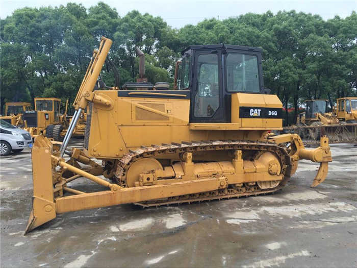 Fast Shipping and high quality Bulldozers CAT D6G Second hand Bulldozers Caterpillar D6G for sale - Bulldozer: photos 4 Fast Shipping and high quality Bulldozers CAT D6G Second hand Bulldozers Caterpillar D6G for sale - Bulldozer: photos 4