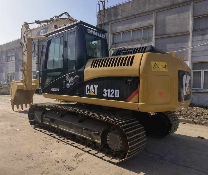Good condition and High Quality Used Caterpillar 312D Excavator Popular CAT 312D Available for sale - Pelle sur chenille: photos 4 Good condition and High Quality Used Caterpillar 312D Excavator Popular CAT 312D Available for sale - Pelle sur chenille: photos 4