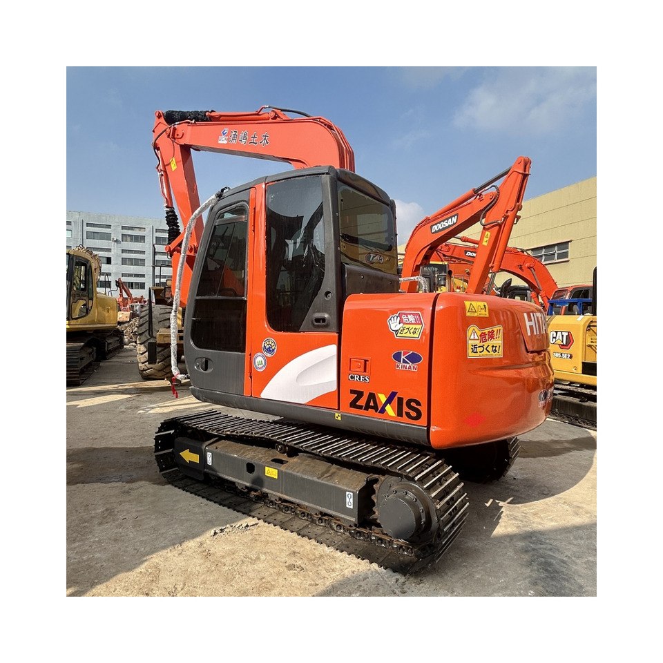 Hitachi ZX70 Excavator - Pelle sur chenille: photos 1 Hitachi ZX70 Excavator - Pelle sur chenille: photos 1