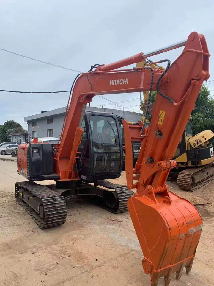 Hitachi ZX70 Excavator - Pelle sur chenille: photos 2 Hitachi ZX70 Excavator - Pelle sur chenille: photos 2