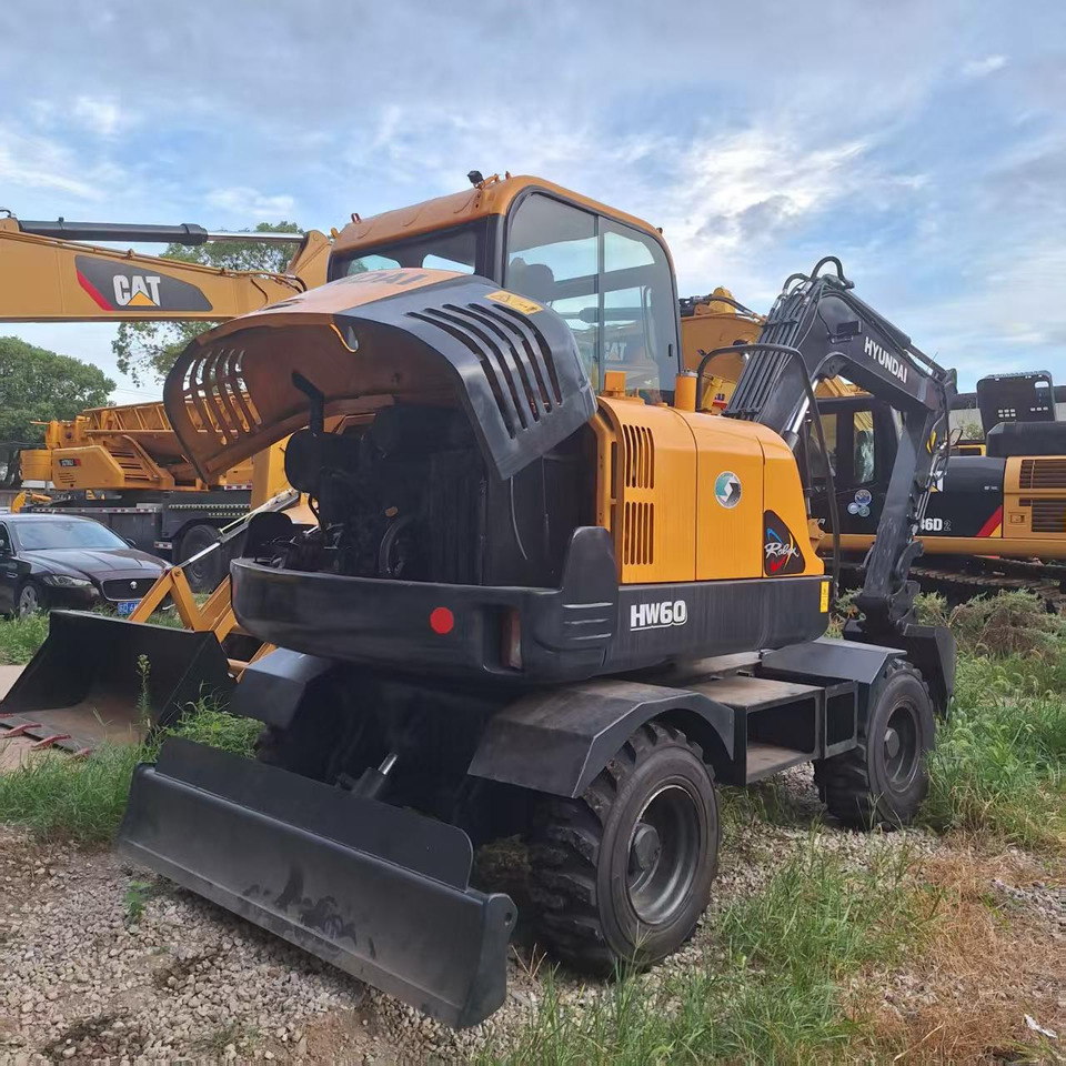 Hyundai HW60 excavator - Pelle sur pneus: photos 5 Hyundai HW60 excavator - Pelle sur pneus: photos 5