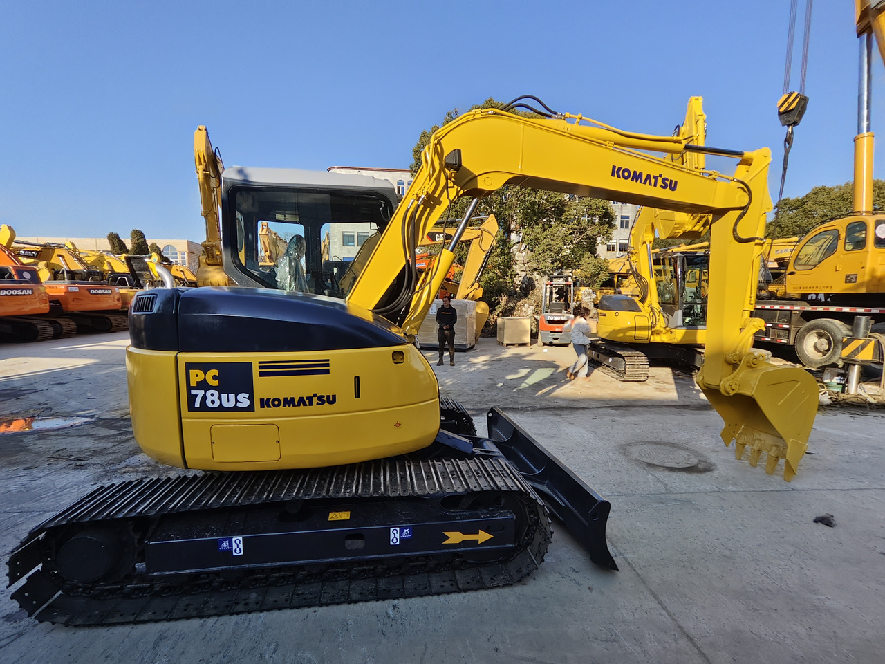 Komatsu pc78us Excavator - Pelle sur chenille: photos 1 Komatsu pc78us Excavator - Pelle sur chenille: photos 1